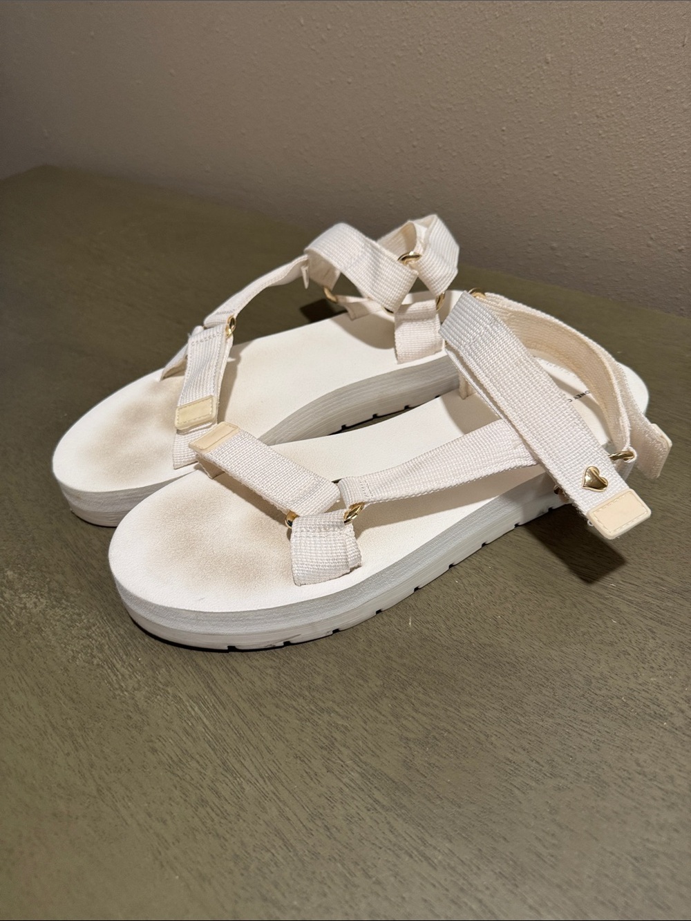 Stoney Clover Lane Cream Platform Webbed Strap Sandals size 12